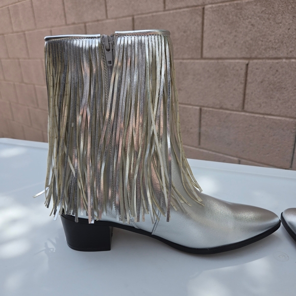 Chase & Chloe Malena Fringe Western Ankle Boots - Picture 9 of 13
